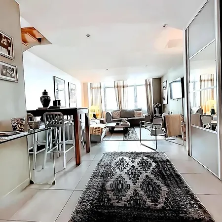 Bright In The Heart Of Apartamento Lyon