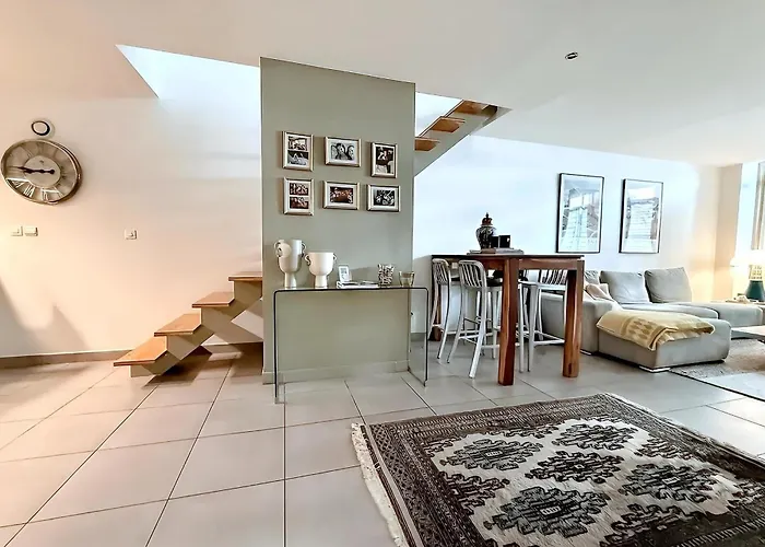 Apartamento Bright In The Heart Of